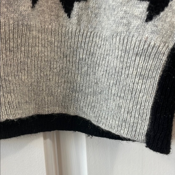 J. Crew Gray and Black Crew Neck Wool Blend Sweater with Bow Pattern - Size S - Picture 7 of 16